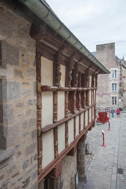 دينان Le Medieval - Hotel Le Challonge المظهر الخارجي الصورة